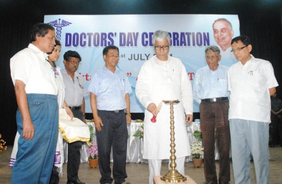 Doctors' Day : Low turnout irks CM Doctors' Day : Low turnout irks CM
